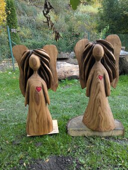 Dřevěná socha - Andělka - 2