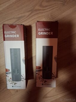 Elektrický mlýnek na sůl a pepř - 2