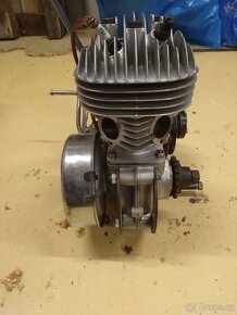 Motor Jawa 250 speciál přírubovka - 2