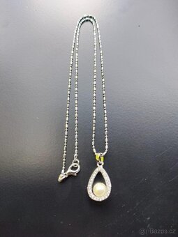 Dámský náhrdelník s kamínky - 2