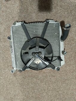 Chladič Kawasaki ZX-7R - 2