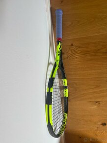 Tenisová raketa značky Babolat - 2