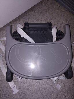 Jidelni zidlicka - 2