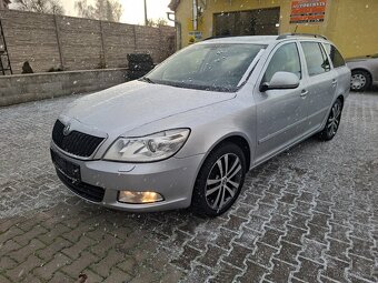 ŠKODA OCTAVIA COMBI 2.0TDI-1MAJITEL - 2