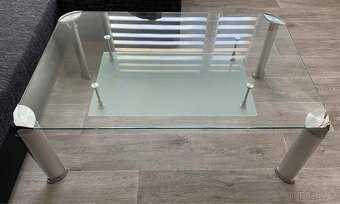 Skleněný konferenční stolek - 2