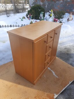 Skříň 73×40 výška 73cm - 2