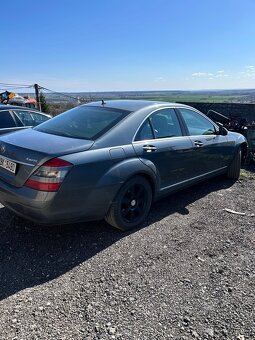 Mercedes w221 . 4 matic. 320 cdi - 2