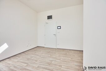 Pronájem kancelářských prostor 14 m2 areál Stará Pošta, Rajh - 2