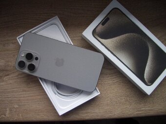 APPLE IPHONE 15 pro - 2