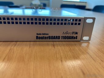 MikroTik RouterBOARD RB1100AHx4 Dude Edition - 2