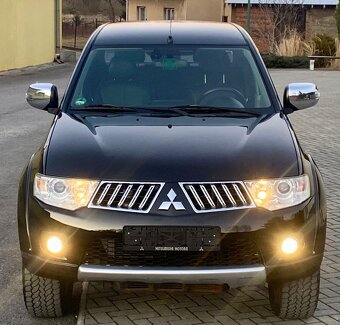 Mitsubishi L 200 L200 2.5 DI-D 131KW Double Cab Intense 2014 - 2