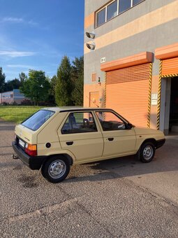 Škoda Favorit 135L, jeden majitel, rok 1990 ČR - 2