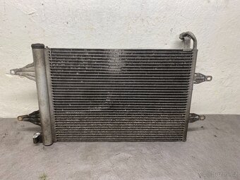 ŠKODA FABIA 2 2007-2014 - CHLADIČ KLIMATIZACE 6Q0 820 411 K - 2