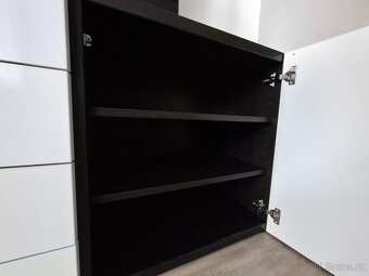 Skříň pod TV variabilní - 2