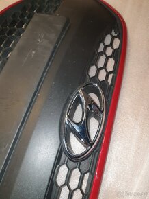 Hyundai IX 20 přední maska - 2