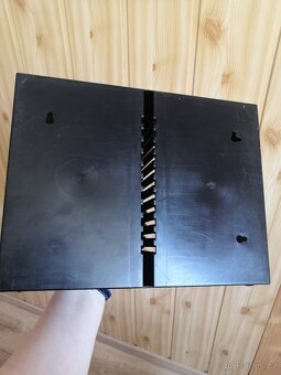 Stojan na CD - 2