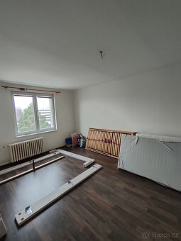 Masivní postel Karnyx dub havea 180x200 vč. roštů - 2