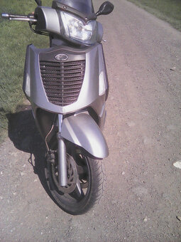 skůtr - 2