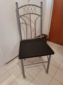 židle - 2