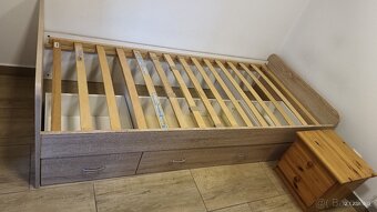 Postel s úložným prostorem - 2