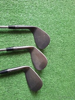 wedge titleist SM8 52°,56°,60° black - 2