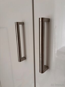 Ikea skrin bila vysoky lesk - 2