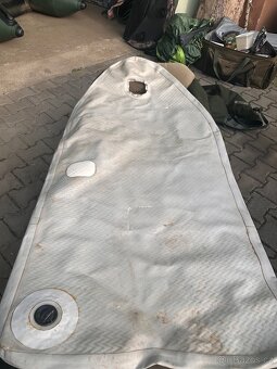 Vysokotlaká podlážka, sedátka a dvě pádla ke člunu - 2