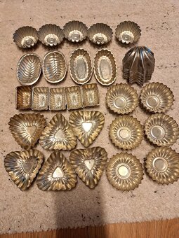 různé starožitné + retro formičky - 2