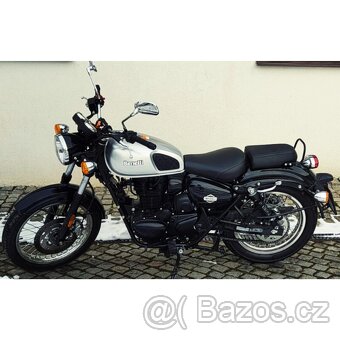 BENELLI - IMPERIALE 400 - STŘÍBRNÁ - PŘEDVÁDĚCÍ - 2