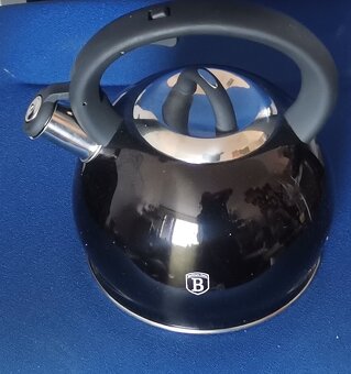 PRODANO - Konvice na vodu/čaj, i na indukci, berlinger haus - 2
