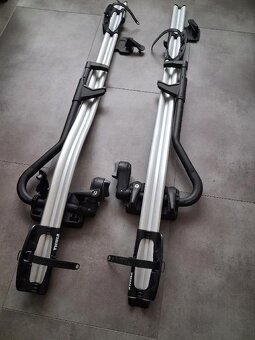 Nosiče kol THULE 2 kusy - 2