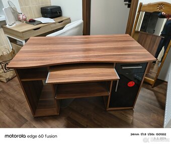 Dětský psací stůl - 2