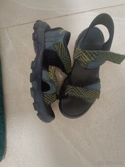 Sandály Quechua vel.35 - 2