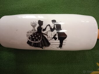 PORCELÁNOVÝ VÁLEČEK - 2