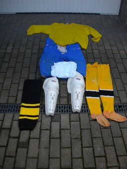 Prodám výstroj - 2