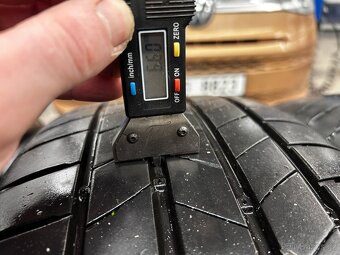 Letní pneu kumho ecsta 235/50/18 - 2