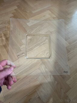 Skleněný talíř - 2
