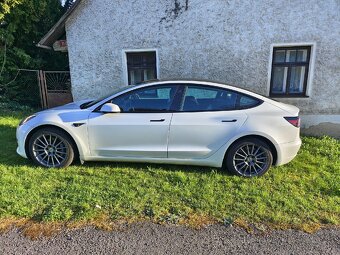 Tesla Model 3 Long Range Refresh 2021 - 2