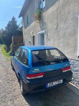 Prodám Suzuki Swift 1.0, r.v. 2003, STK do 05/2026 - 2