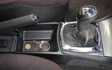 Prodam novy odkladaci panel Skoda Octavia1 - 2