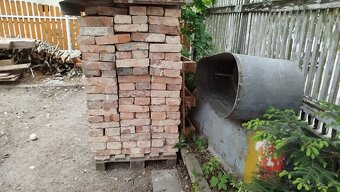 Prodáme očištěné kvalitní plné pálené cihly - 2