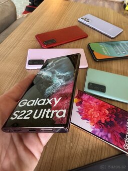 Mobilní Telefon - 2