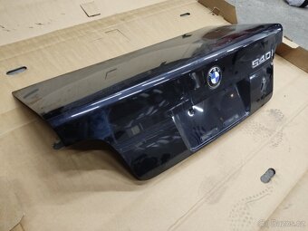BMW e39 US víko kufru - 2