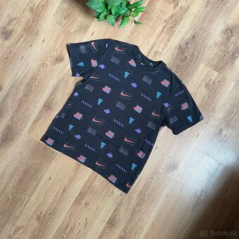 Černé Nike tričko - 2