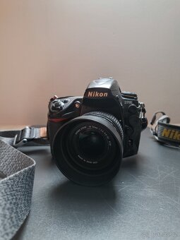 Nikon D700 + Sigma 18-50 mm - 2