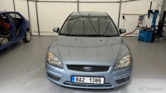 Ford Focus kombi 1.6i 74kw - možnost splátek - 2