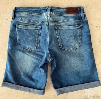 Dámské džínové kraťasy Tommy Jeans - 2