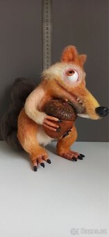 Veverka Scrat ročně vyrobené - 2