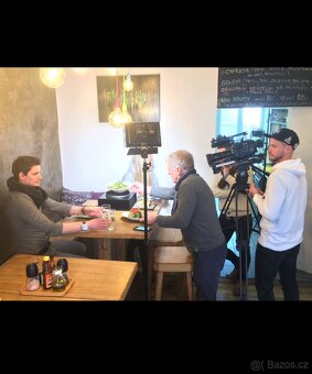 Bistro barové stoly a židle z masivu - 2