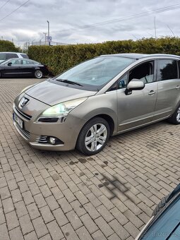 Peugeot 5008 - 2